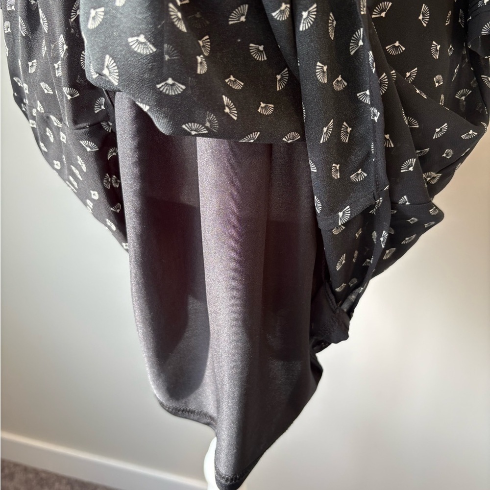 H&M Black & White Fan Print Dress – Size 6 - Picture 6 of 14